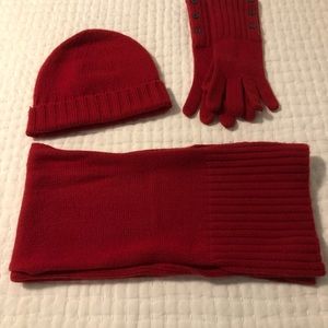 Cashmere scarf, gloves and hat, matching set.